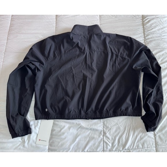 New Lululemon Run Crew Graphic Cinch-Hem Jacket Sz XL Black Limited Edition Rain - Picture 9 of 13